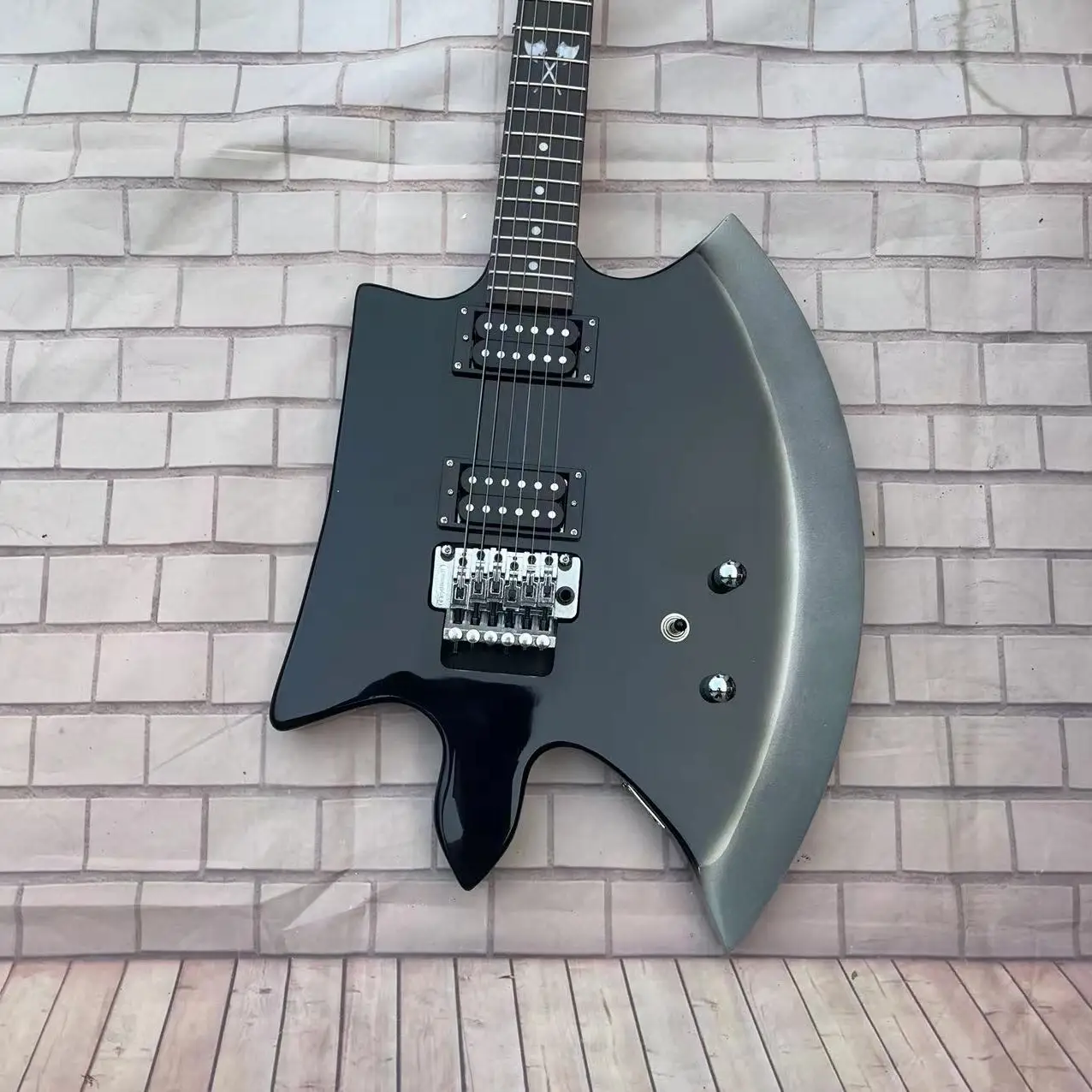 In stock, 6-chord axe style electric guitar, black body, with real shipping pictures. Order and ship immediately