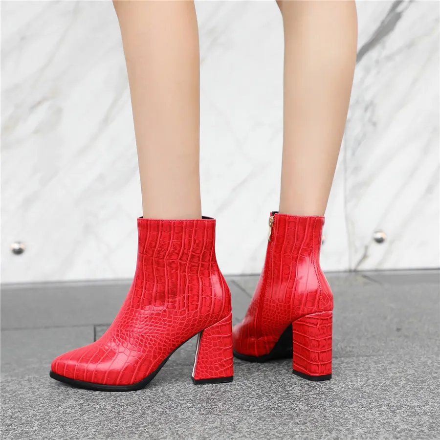 Wysokiej jakoลci damskie botki wysokie kwadratowe obcasy czerwone czarne tekstura skรณry krokodyla zimowe Party Office Lady Pointed Toe Zipper