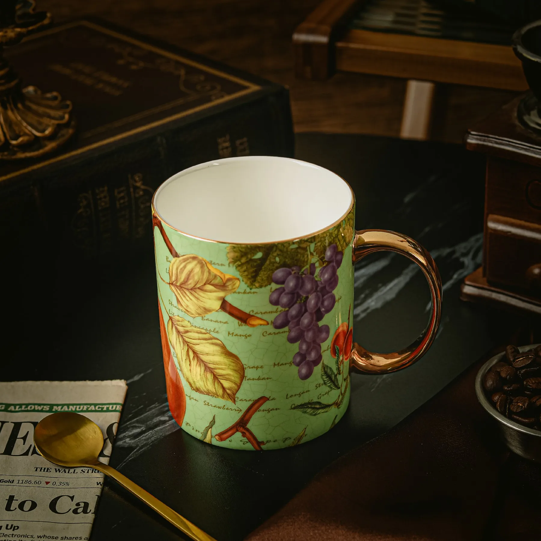 

European Vintage Court Style Color Fruit Bone China Mug Gold Plated Afternoon Tea Coffee Cup Tea Cup Cups and Mugs