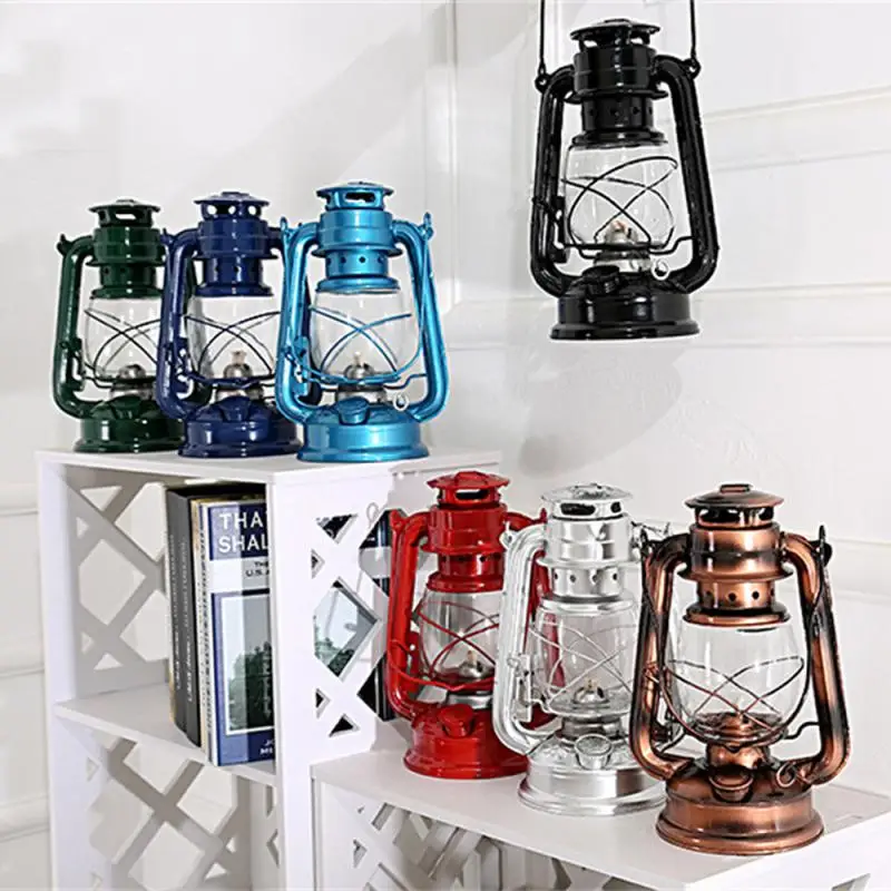 Outdoor Retro Camping Kerosene Lamp Iron Bronze Colored Oil Lamp Vintage Portable Lantern Indoor Decoration Table Lamps