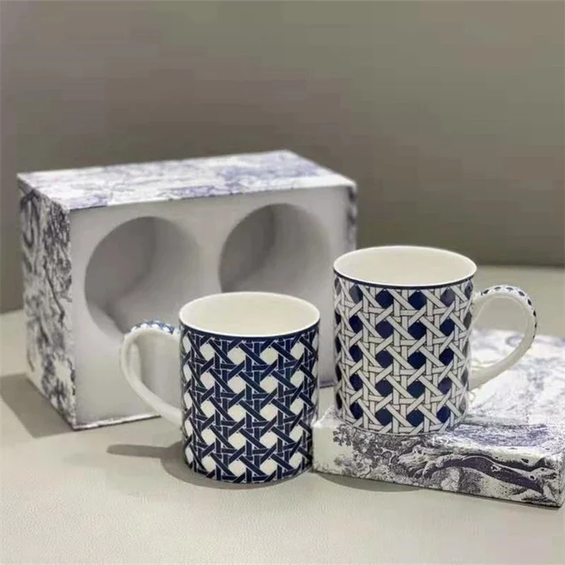 Imagem -04 - Canecas de Cerâmica com Caixa de Presente Porcelana Óssea Copos Duplos Presente de Aniversário Chá Leite Café Água Luxo Útil 350ml