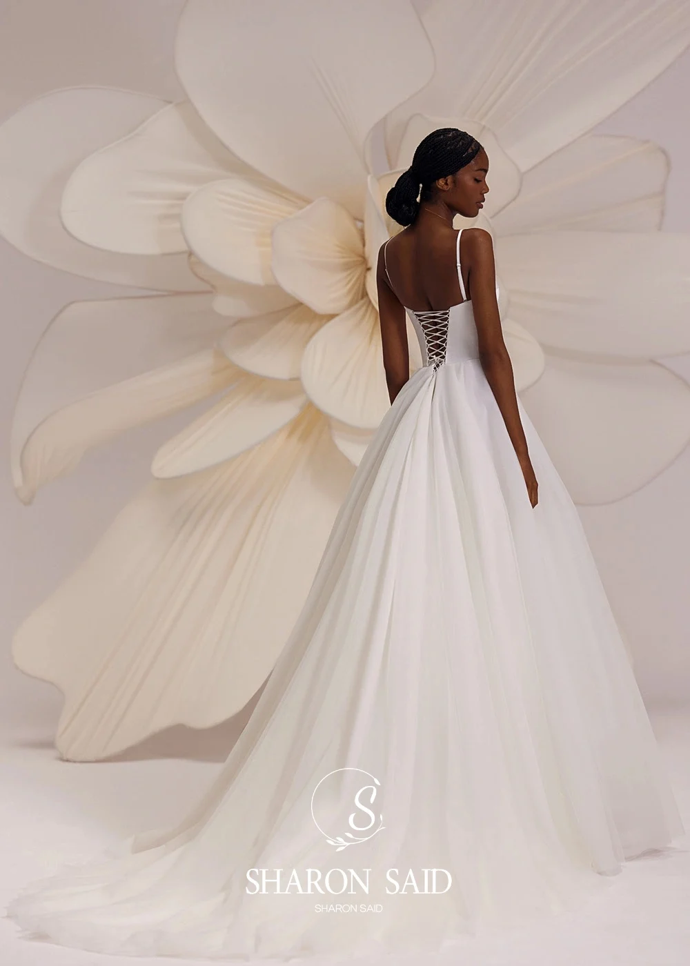 شارون سعيد بسيط الحبيب ألف خط فستان الزفاف الأبيض 2025 جودة عالية مع انفصال كيب فستان زفاف SW256 مخصص