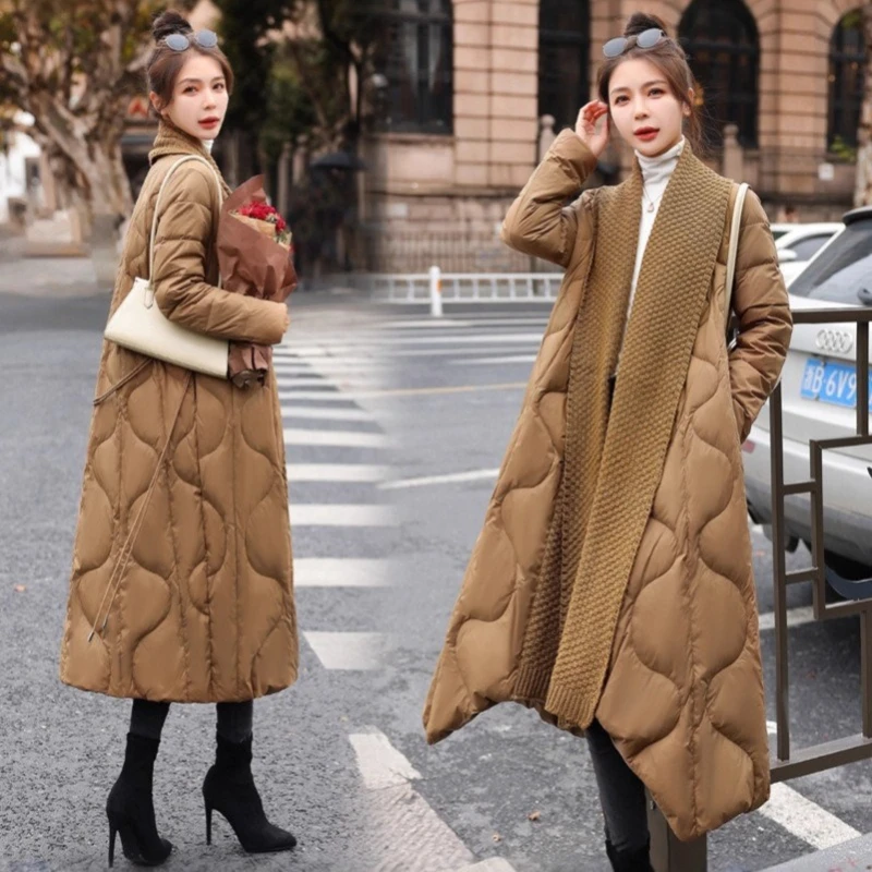 سترة نسائية جديدة لعام 2025 سترة شتوية عصرية طويلة معطف أبيض من ريش البط سترة دافئة