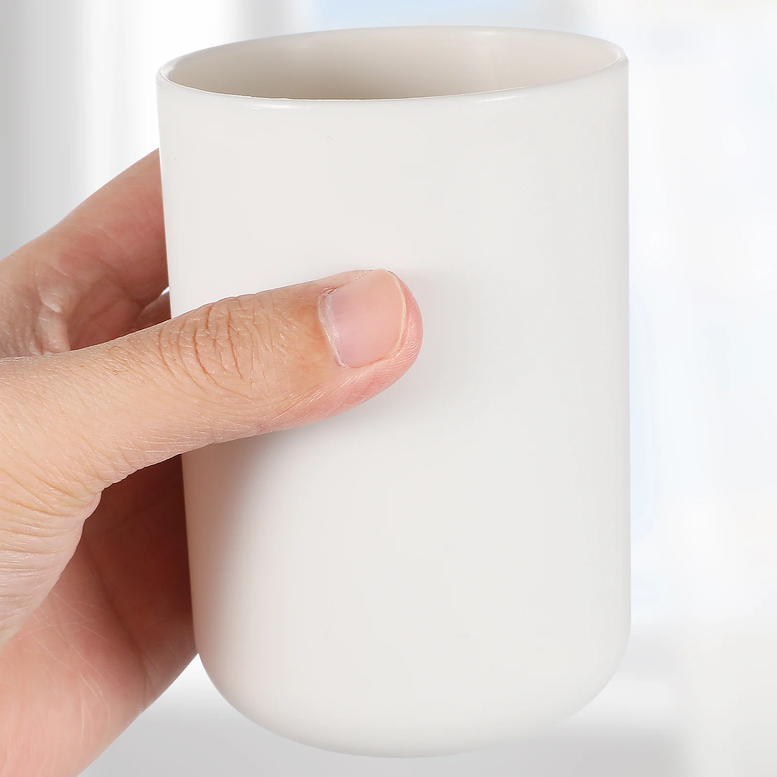 

2Pcs Plastic Toothbrush Cups Japanese Style Bathroom Toothpaste Holders Home Travel Cups White Grey Bathroom Tumbler