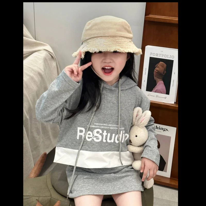 

Girls' Outfit Spring and Autumn New Girls' Casual Letter Print Sports Style Sweatshirt Two-Piece Set SkirtL55021