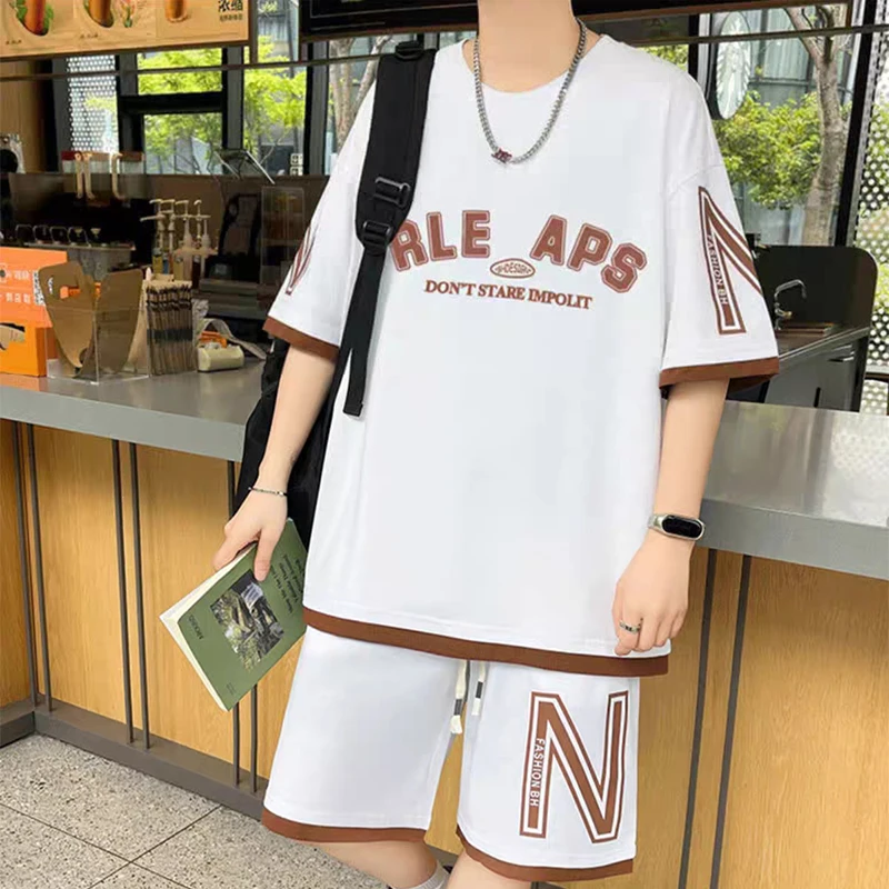 

Мужской летний дышащий повседневный спортивный костюм 2026: футболка и шорты в японском стиле, свободный крой, комплект из двух предметов, мужская одежда