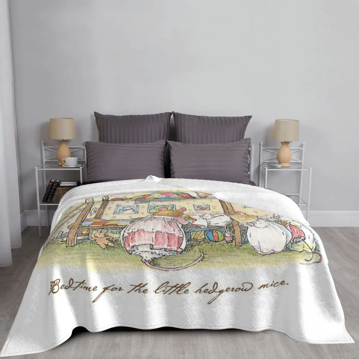 Lady Woodmouse Gets The Little Blanket Bedspread On The Bed Throw Bed Covers Sofa Bed Decorative Sofa Blankets