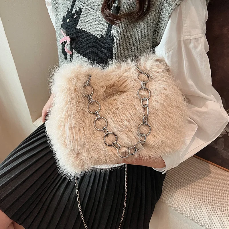 2024 New Plush Chain Autumn and Winter Premium Hair Bag Women's Underarm Shoulder Handbag Versatile Messenger Bag