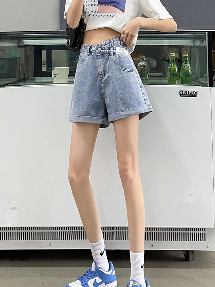 Zoki celana pendek Denim huruf untuk wanita, celana pendek Denim kasual, celana A Line model A Line, celana pendek Jeans pinggang tinggi gaya Preppy gaya Korea musim panas untuk wanita