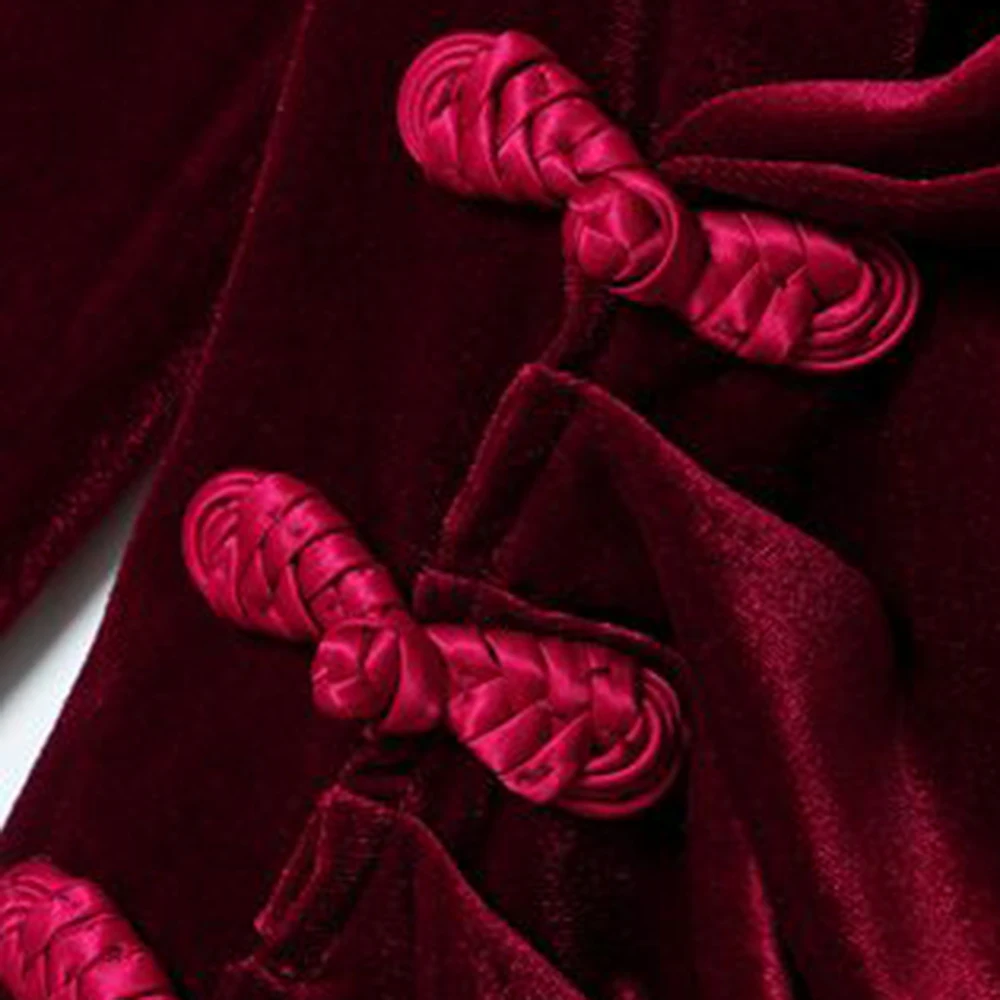 T-shirt ajusté à col en v pour femmes, vêtements de printemps, nouvelle chemise noble de style étranger avec boucle à disque, haut noir à bascule intérieure, 2025