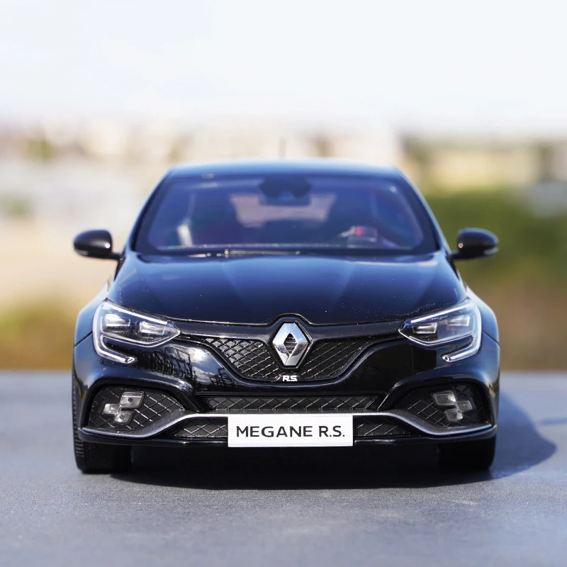 

1:18 Renault Megane RS Модель автомобиля из сплава