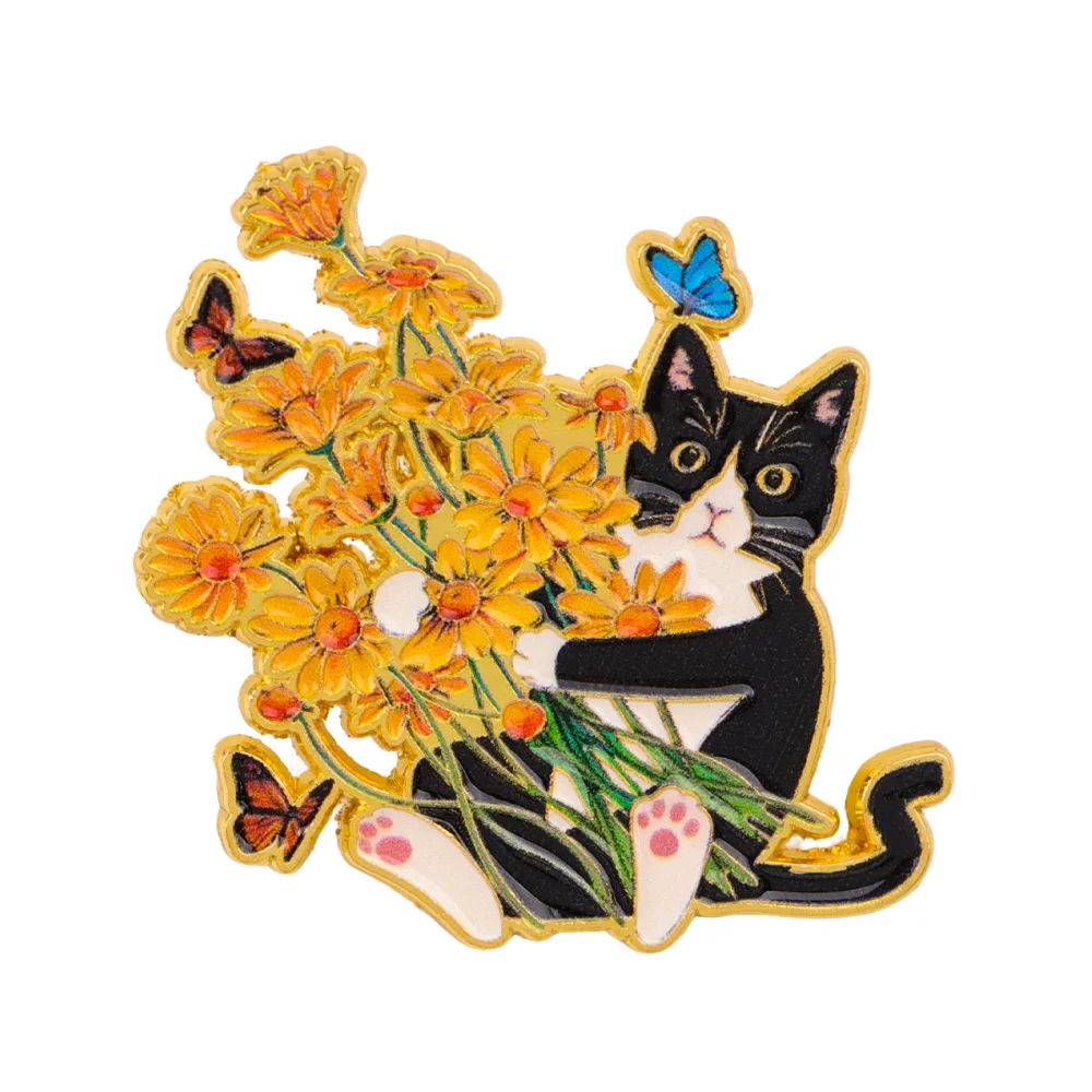 Embracing Black and White Cat Enamel Oil Painting Brooch Daisy Butterfly Cute Pin Clothing Backpack Decoration Accessories