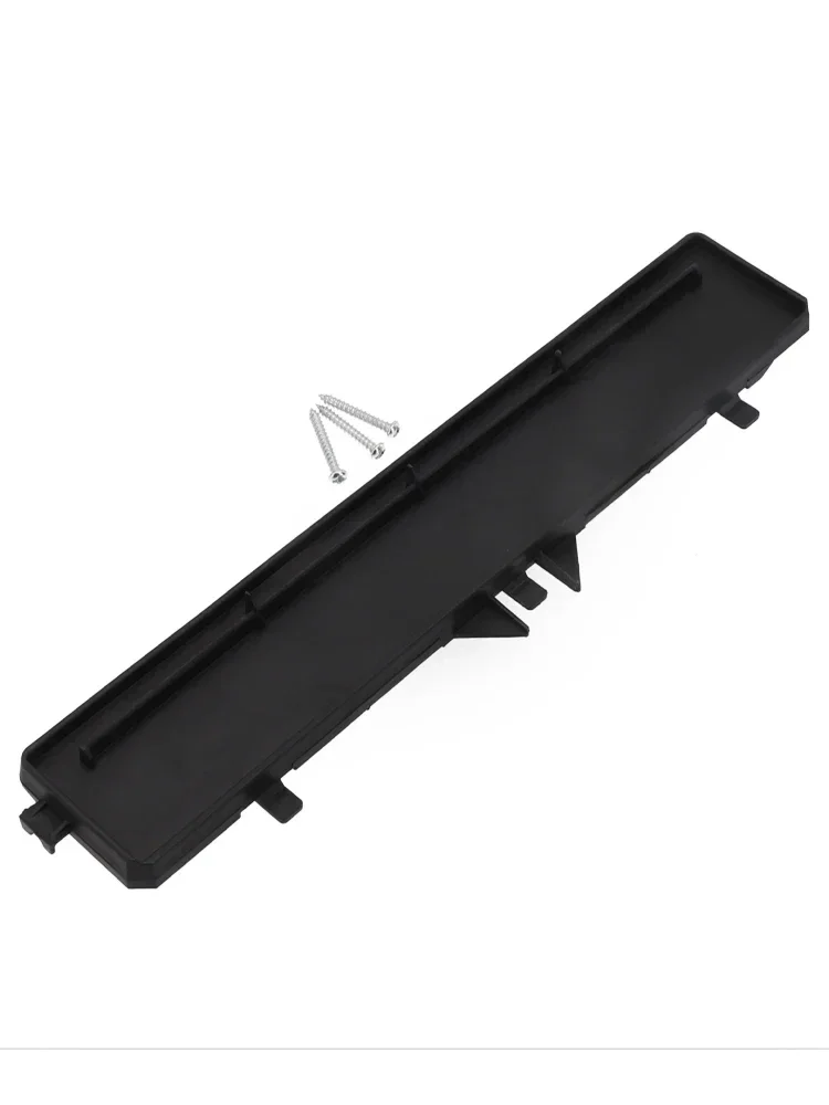 Car Air Conditioning Dust Filter Cover For Golf MK7 For Passat 5Q0819422A Black High Reliability Easy Installation