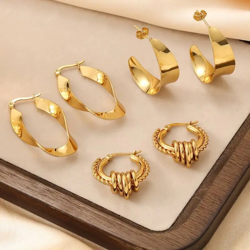 Retro C Shape Gold Hoop Earrings Stainless Steel Twisted Beaded Fashion Jewelry for Women Daily Casual Wear