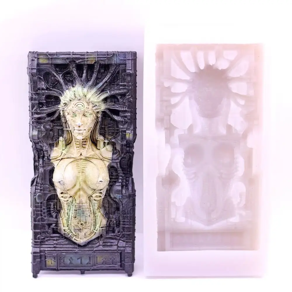 Alien Queen Silicone Molds for DIY Resin Gypsum Crafts Halloween Decorative Wall Relief Candle & Soap Making Tools