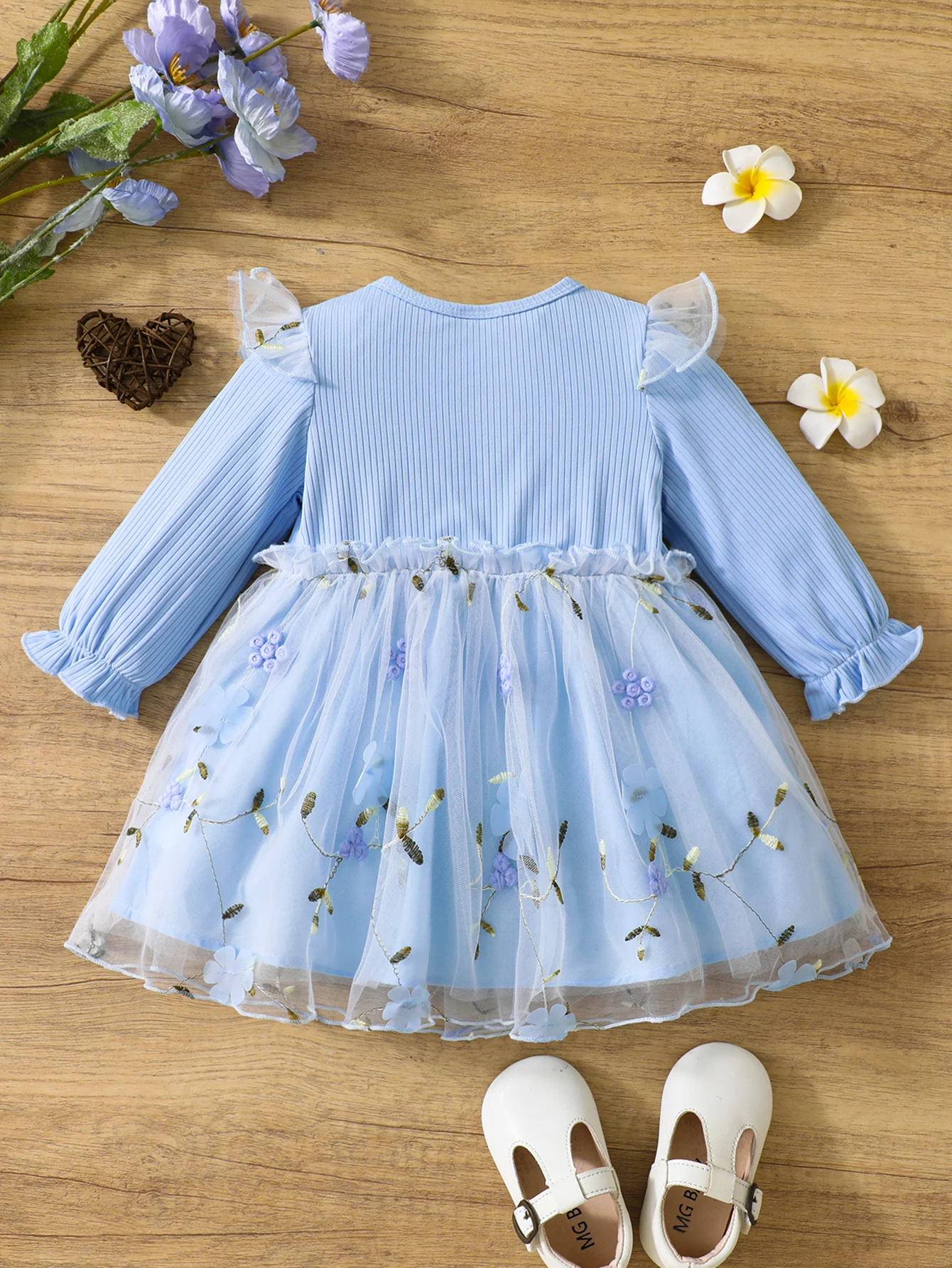 Autumn new European and American children\'s clothing mesh baby girl bow long sleeved dress