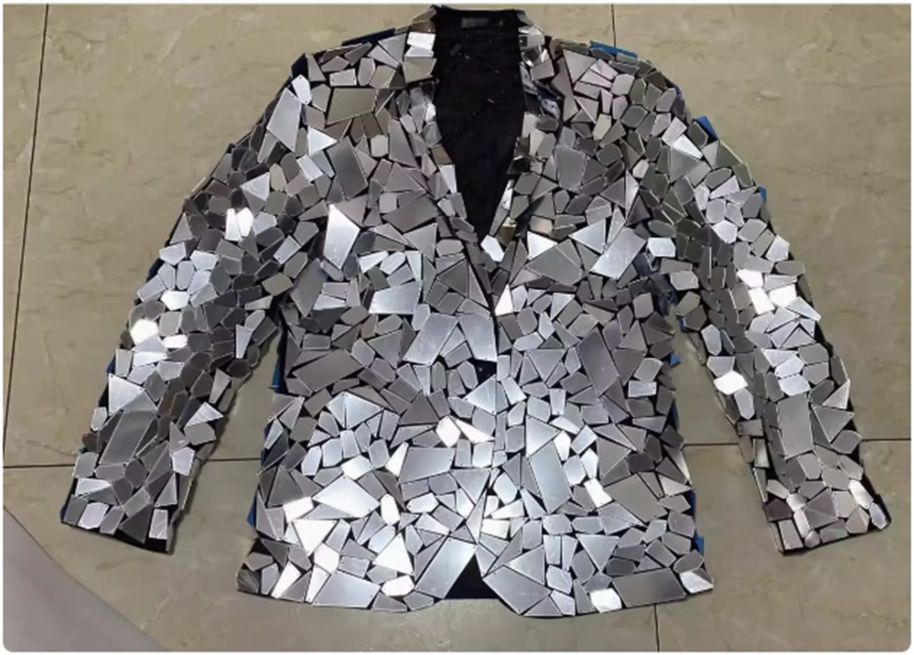 

Golden silver mirror suit groom's suit mirror man performance art Tiktok shooting clothing