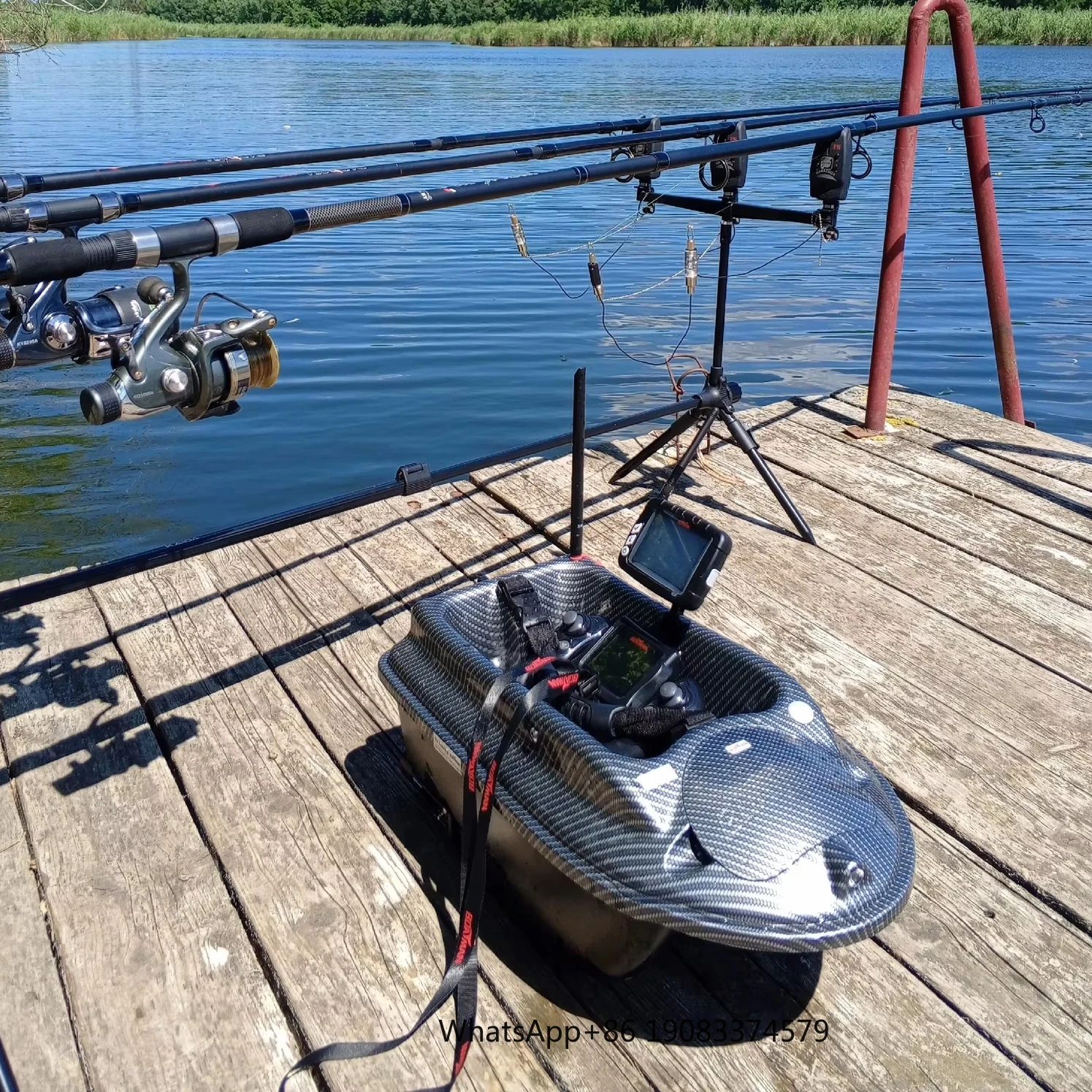 

Actor Plus Pro Bait Boat Remote Control 500m with GPS and Sonar Fishing Equipment for Carp Fishing Bait Boat