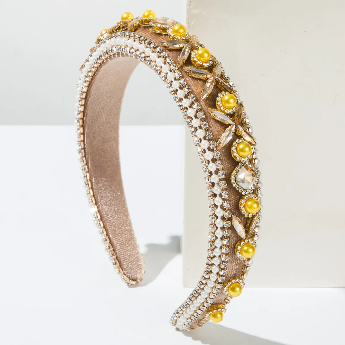 ラインストーンパッド入りヘッドバンドバロッククリスタルヘアバンドカラフルなビーズヘッドバンドファッション大型ヘアフープアクセサリー女性のための