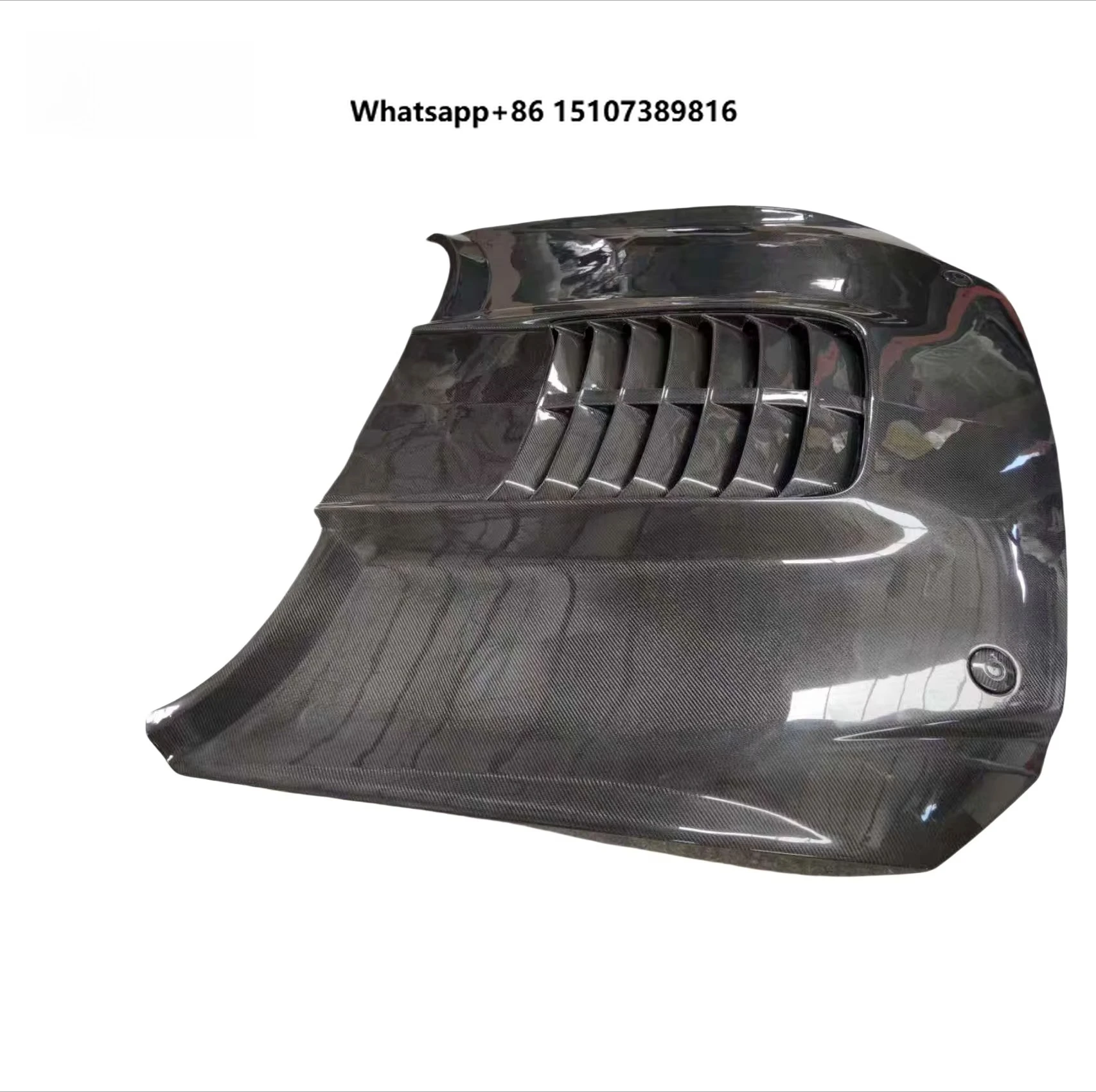 

High Glossy Vented Design Carbon Fiber Car Hood Bonnet Cover For Mustang 2024+