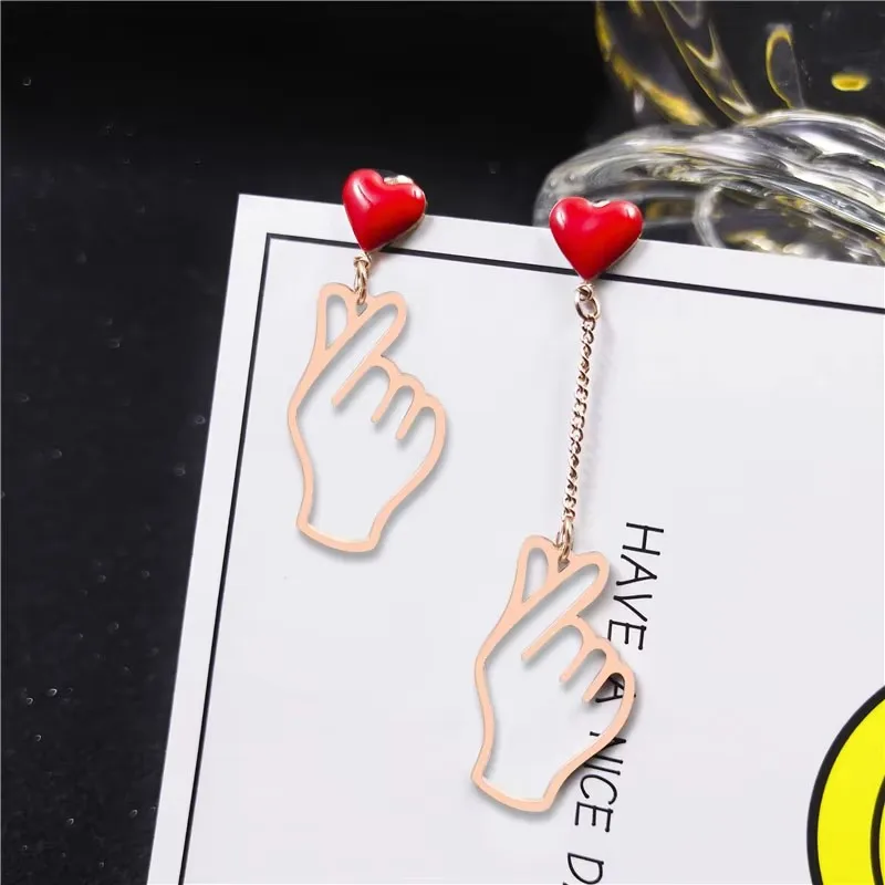 2023 neue Rote Hängende Ohrringe für Frauen Lange Blume Herz Anhänger Baumeln Ohrringe Unregelmäßige Geometrie Element Ohr Schmuck – Detail 8