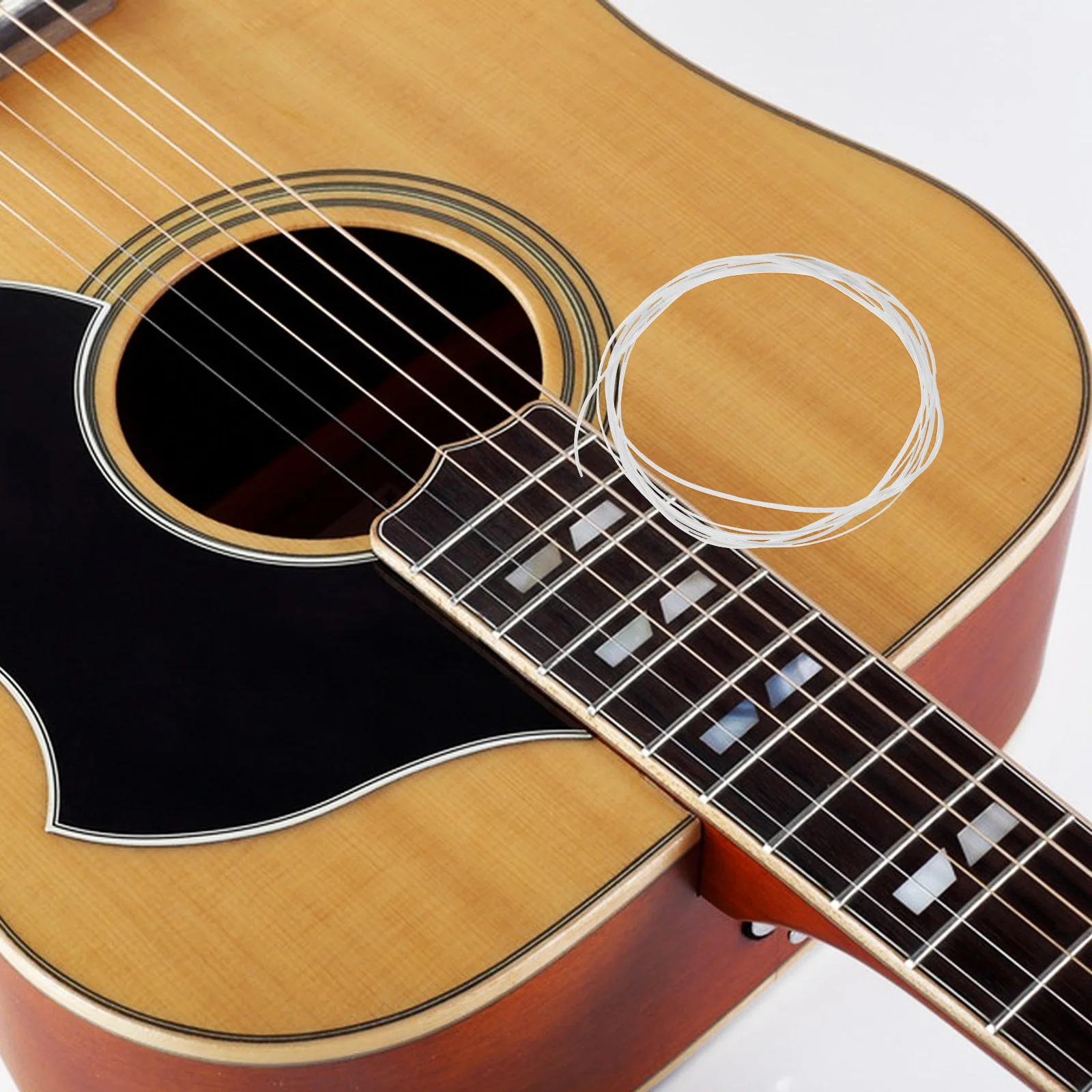 

4Pcs Guitar Binding Strip White Plastic 1650x1x0.5mm Decorative Purfling Edge Trim for Acoustic Classical Guitar Parts