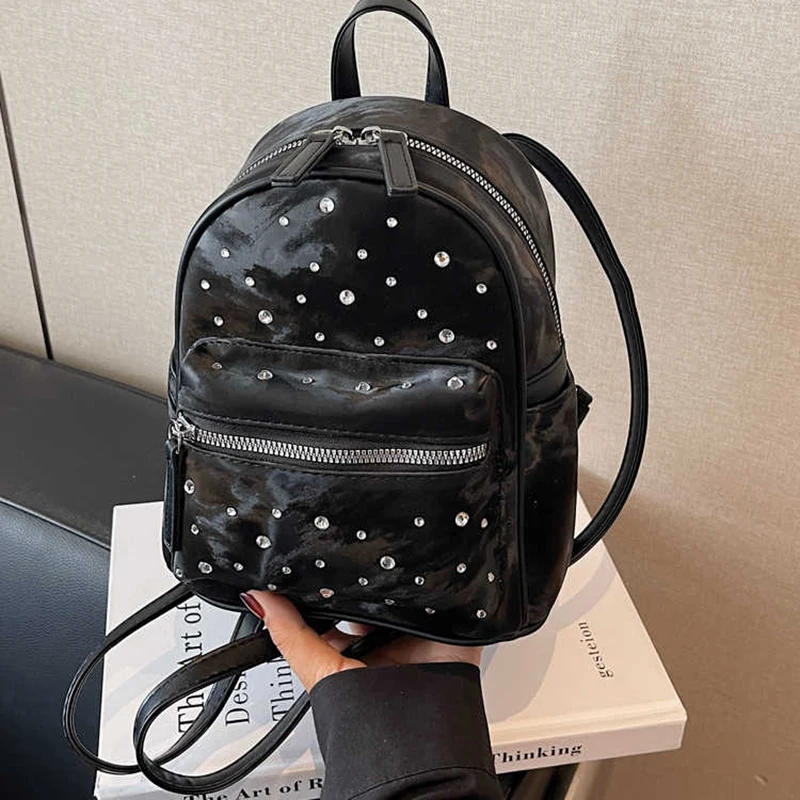 Zaino portatile in argento di alta qualità da donna con cerniere con diamanti Borsa da scuola per studenti Borse a tracolla per pendolari all'aperto