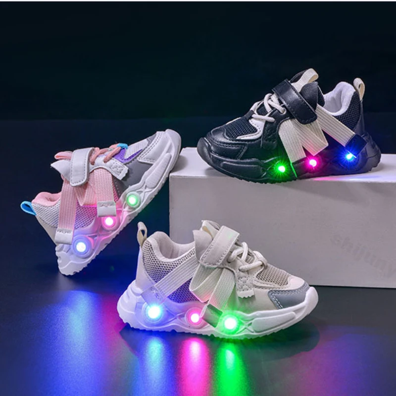 Casual Shoes Kids Cute LED Shoes Children Tennis Shoe Girls Luminous Sport Shoes Baby Casual Sneakers Lighted Shoe Size 21-30