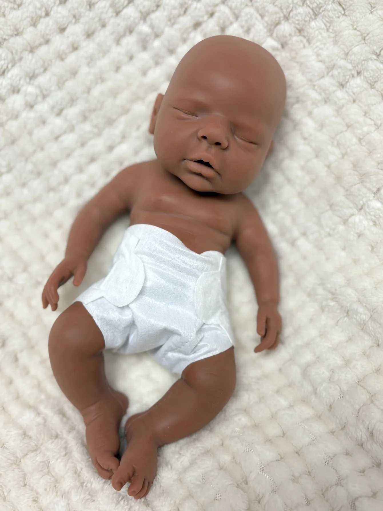 Aizwa1 10 pollici cioccolato tono pelle silicone rinato ragazza fatta a mano Bebe non verniciata bambola appena nata per i regali dei bambini