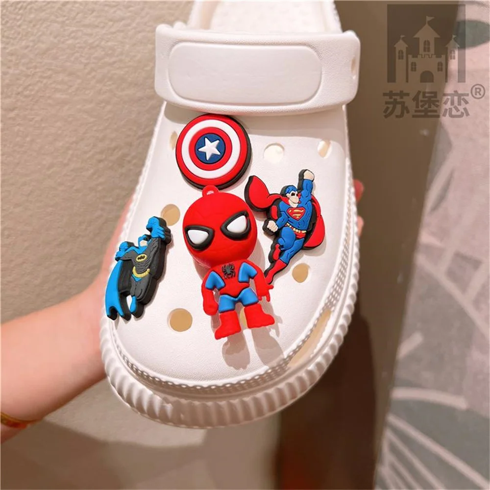 Kawaii Marvel Spider-Man LED charms zestaw klamry do butów uroczy zestaw DIY ozdoby do butów letnie klapki akcesoria dla dziewcząt prezenty