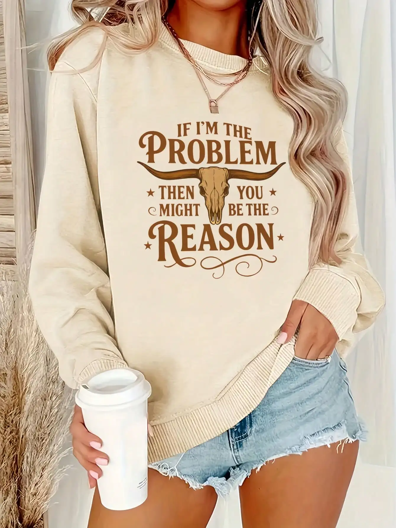 

Women's Loose Fit Graphic Sweater with Bull Skull Print, Soft Cotton Blend, Streetwear Style