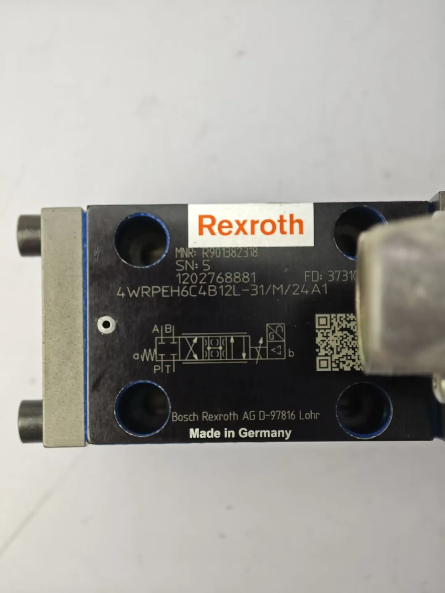4WRPEH Rex Rth Proportional-Richtungsventil R 901382318   4WRPEH6C4B12L-3X/M/24A1