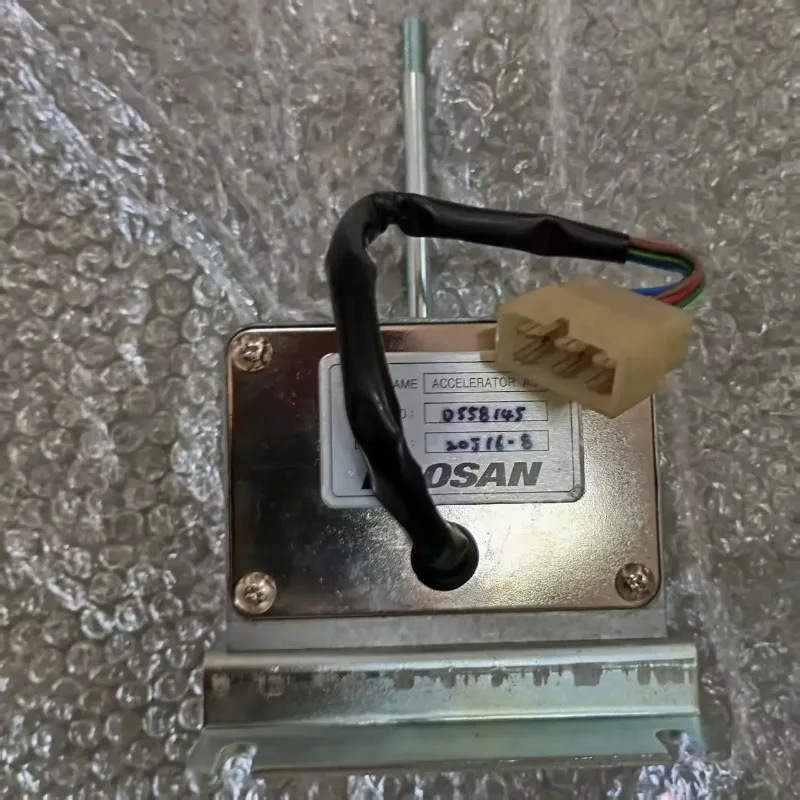 Compatible with Develon Forklift Accelerator Assy D558145 - Bob Replacement Throttle Pedal for Industrial Machinery view 3