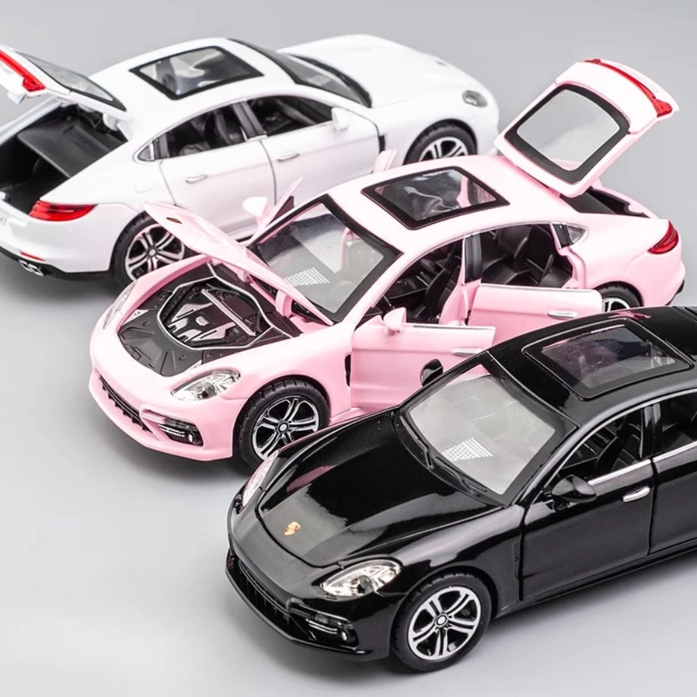 Panamera ของเล่นโมเดลรถยนต์สปอร์ตอัลลอยด์แบบ1:32, ของเล่น Diecast ประตูเปิดด้วยเสียงยานพาหนะรุ่นของขวัญวันหยุดสำหรับเด็กผู้ชาย