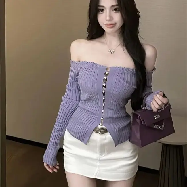 

Sweet hot girl one shoulder sweater female 2024 autumn slim shoulder thin sexy top
