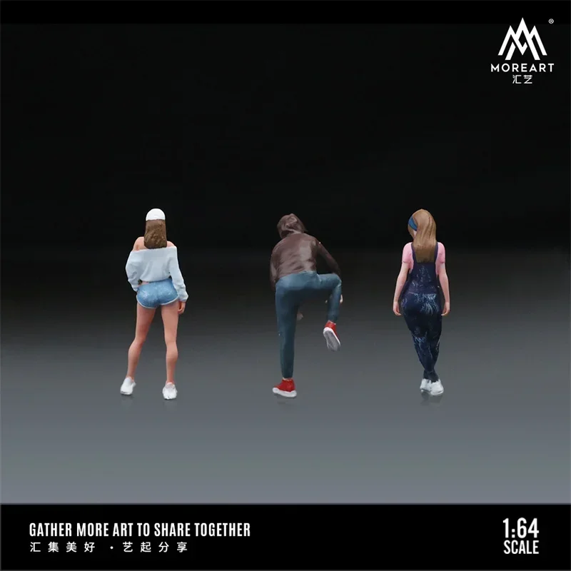 MoreArt 1:64 STREET DOLL SET FOR MEN AND WOMEN