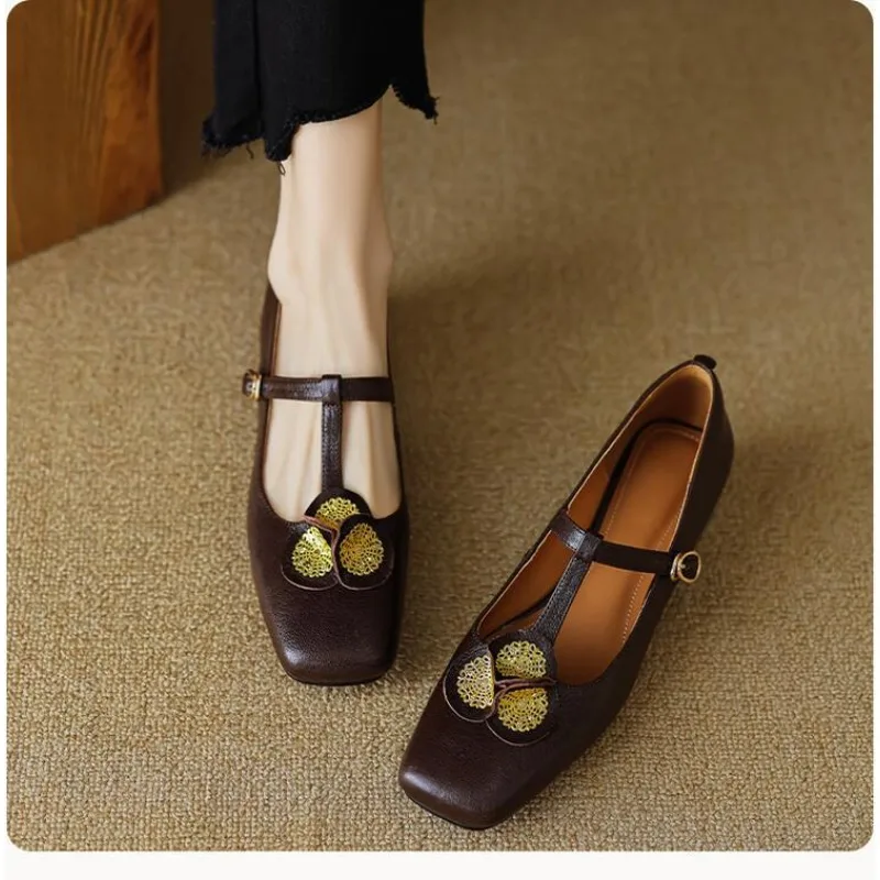 Luxury Rome Shoes Women Elegant Shallow Shoes Summer 2024 Pointed Toe Retro Shoes Designer Dress Walking Flats  for Women