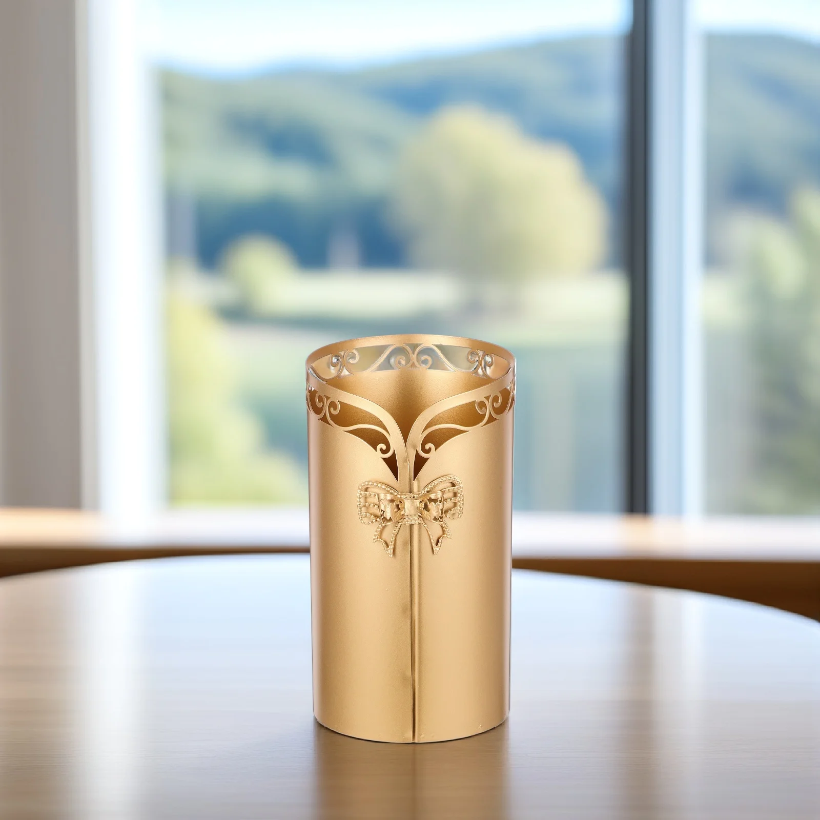 

Iron Plant Bucket Golden Cylinder Vase 22W320JT M for Flower Arrangement Wedding Decoration Retro Style Planter Container Home