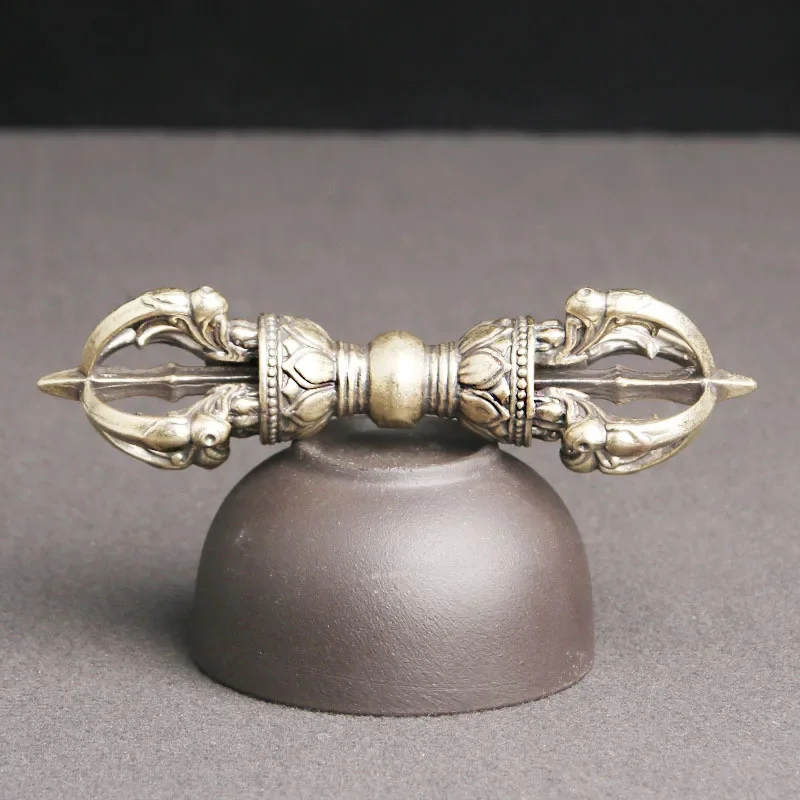 Antique Brass Vajra Pestle Figurines Miniatures Home Decoration Buddhism Tibetan Religious Instrument Copper Pestle Ornament