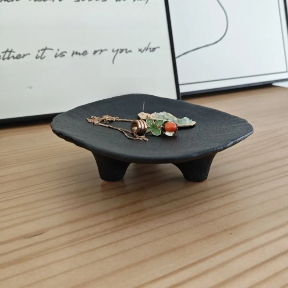 Unique Ceramic Jewelry Storage Tray Irregular Creative Three Legged Tray Portable Multi-Function Desktop Storage Plate Food