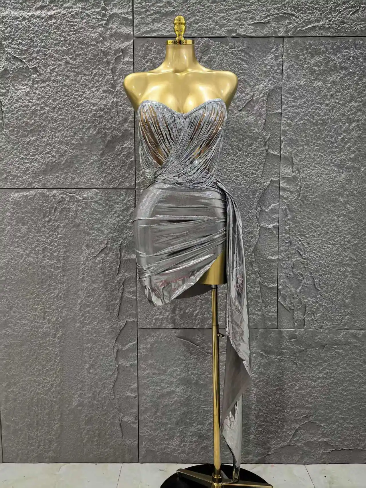 

Women Luxury Party Outfits Silver Strapless Bustier Top And Mini Skirt Trailing Two Piece Sets Evening NightClub Costumes