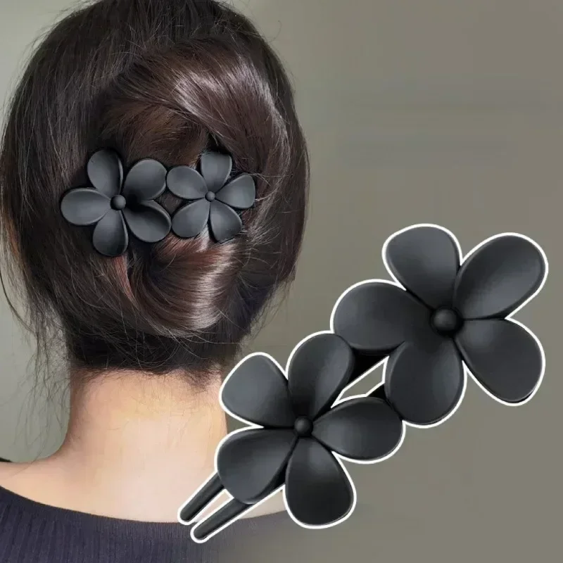 

Double Flower Ponytail Clip Hair Clip Headdress Women Summer Hair Clips Back Head Spoon Coiled Hair Hairpin Large Duckbill Clip