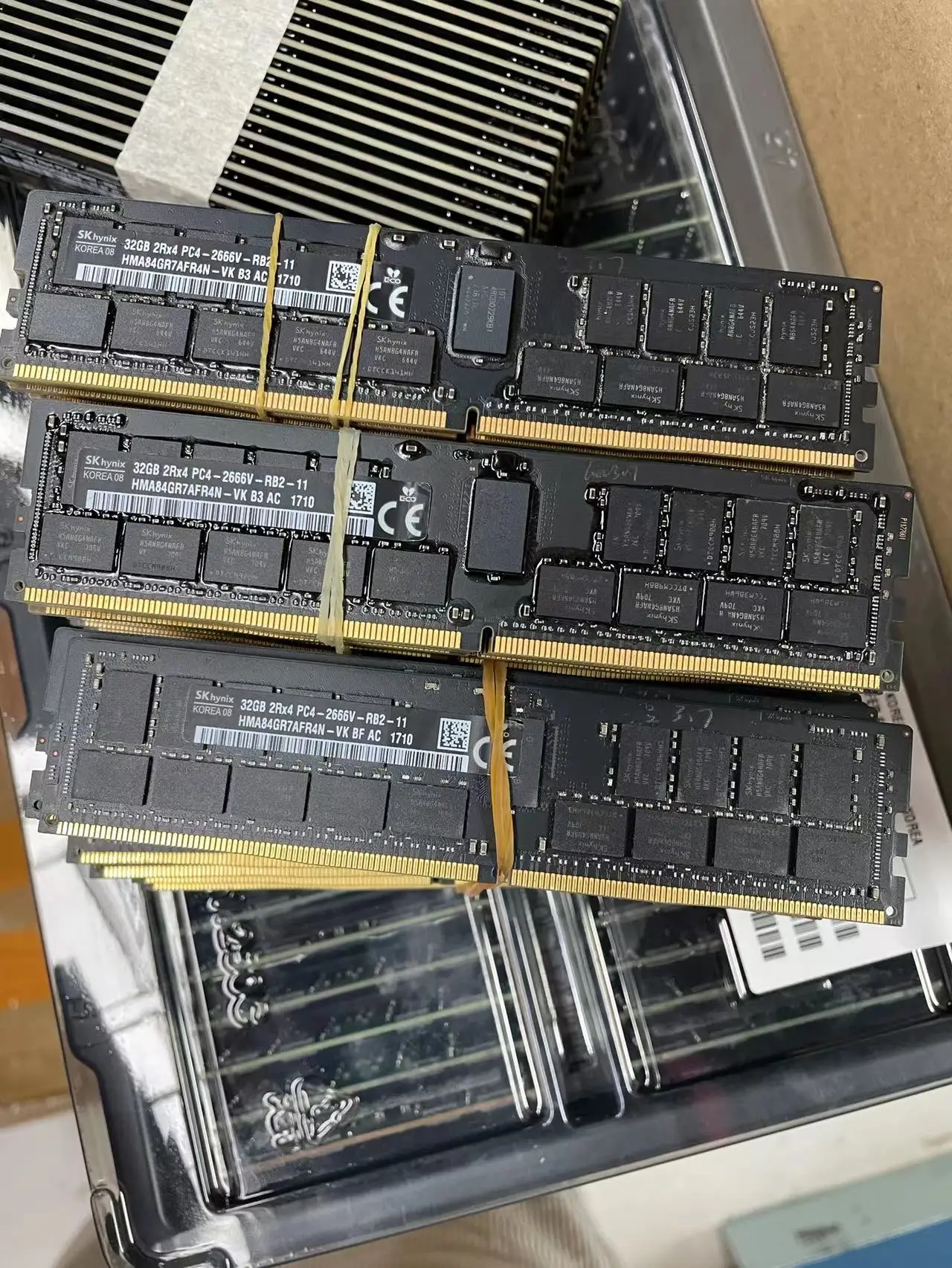 DDR4 Ram 8GB 16GB 32GB 64GB PC4 2133MHz 2400MHz 2666MHz or 2133 2400 2666 ECC REG Server Memory support X99 motherboard