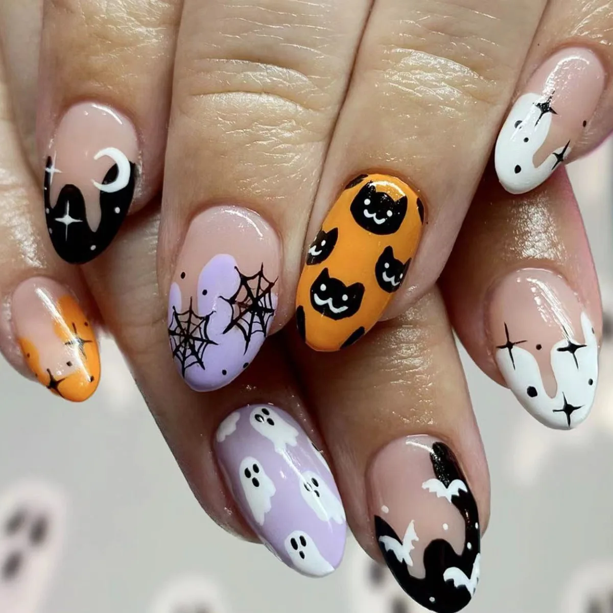 24pcs Cartoon Spider Bat Fake Nails Short Rounds False Nails for Women Girl Wearable Halloween DIY Manicure Press on Nail Tips