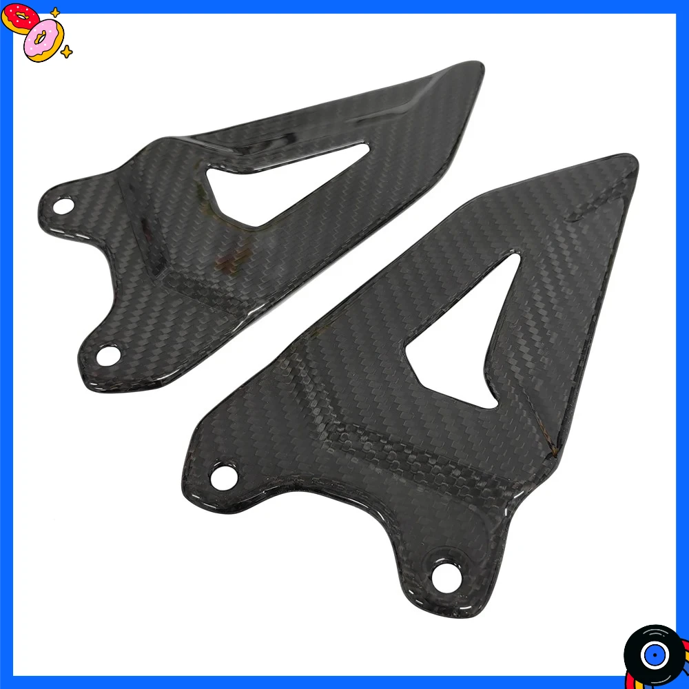 

For ZX MOTO 500RR (2025-2026) Carbon Fibre Passenger Pedal Guard