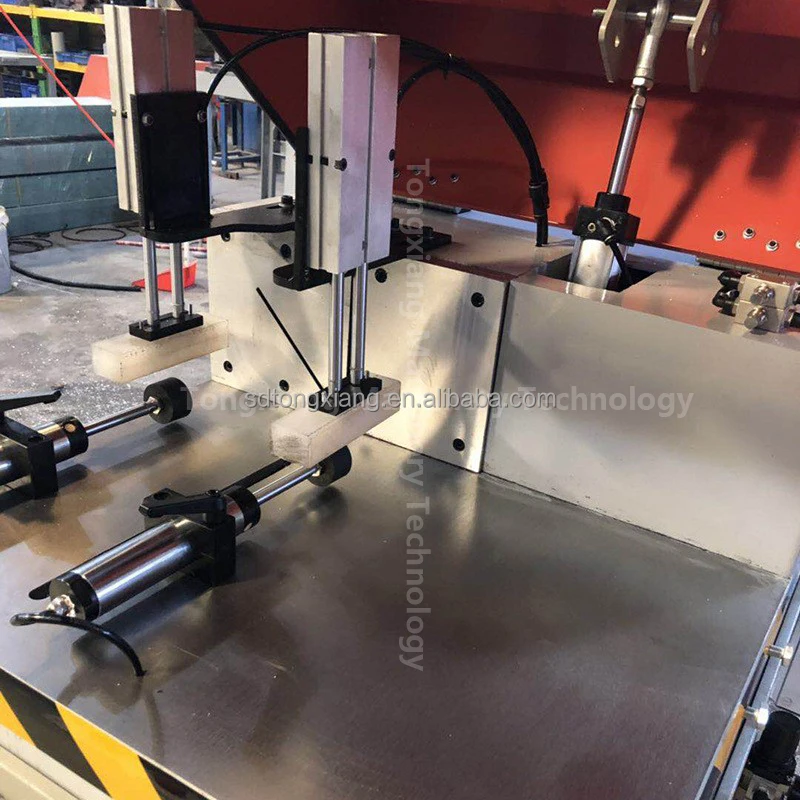Single Head Economical Manual Aluminum PVC/UPVC Profile Cutting Saw Machine With PLC For Construction Italy