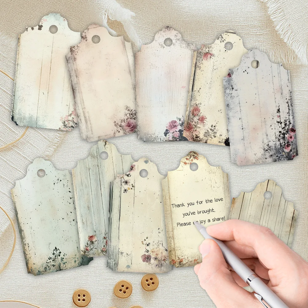 ギフト、結婚式、ブライダルシャワー、誕生日、メッセージカード、グリーティングカード用の空白の花柄タグ40個。ジュート紐が付属しています。