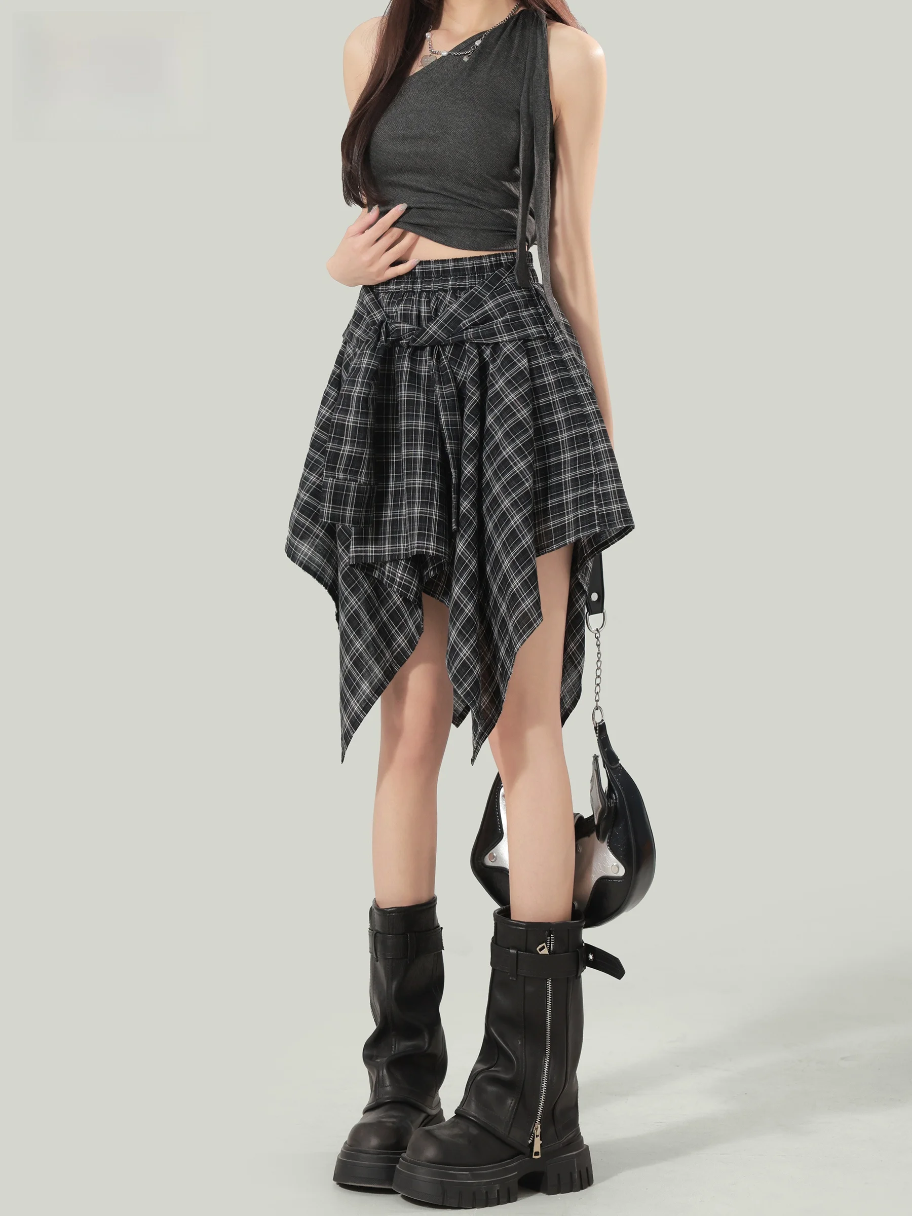 

Black Asymmetrical Plaid Skirt Women's Summer 2026 New Design Sense Small Crowd Short Skirts High Waist Cotton Casual