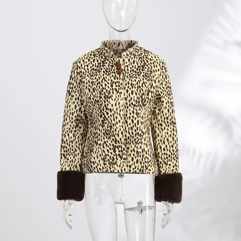 2026 Herbst Winter Sexy Leoparden-Fell-Patchwork-Jacke Damen Schick Langarm Bedruckt Schmal Geschnitten O-Ausschnitt Knopf-Mäntel Damen Oberbekleidung Neu – Detail 7