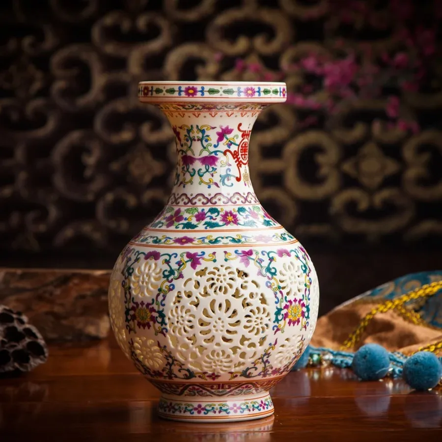 Antique Jingdezhen Handcrafted Ceramic Pierced Hollow Vase Wedding Gift Home Decoration Centerpiece Table Display Ornament